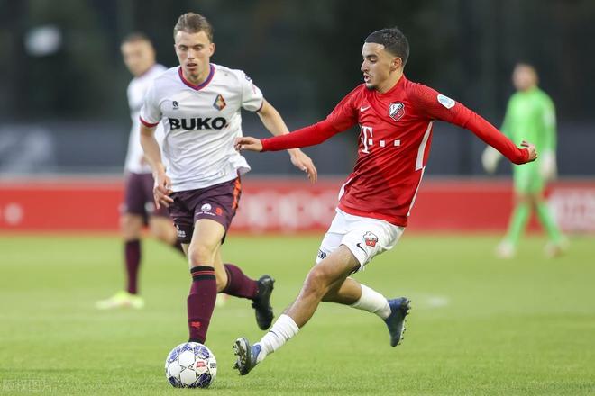 仅仅是一场 仅仅是一场