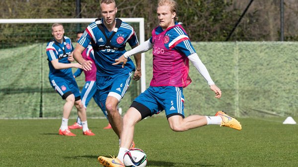 无疑是功不 无疑是功不